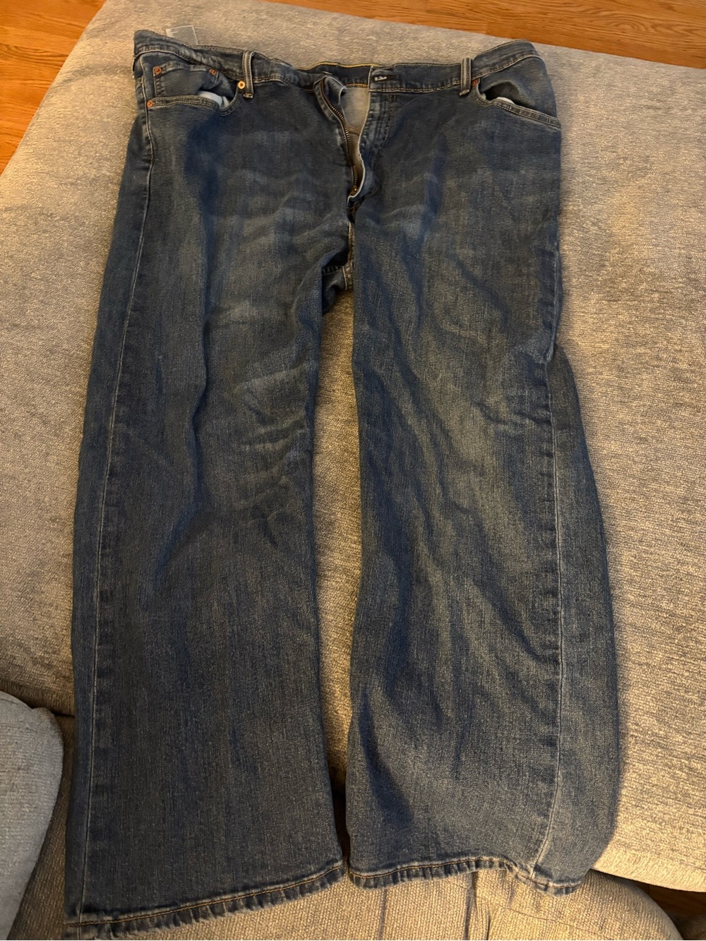 Classic Levi’s Men's Dark Blue Straight-Leg Jeans